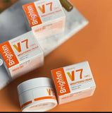 KORMESIC V7 Brightening Lightens Spots Radiant Skin Face cream 40g