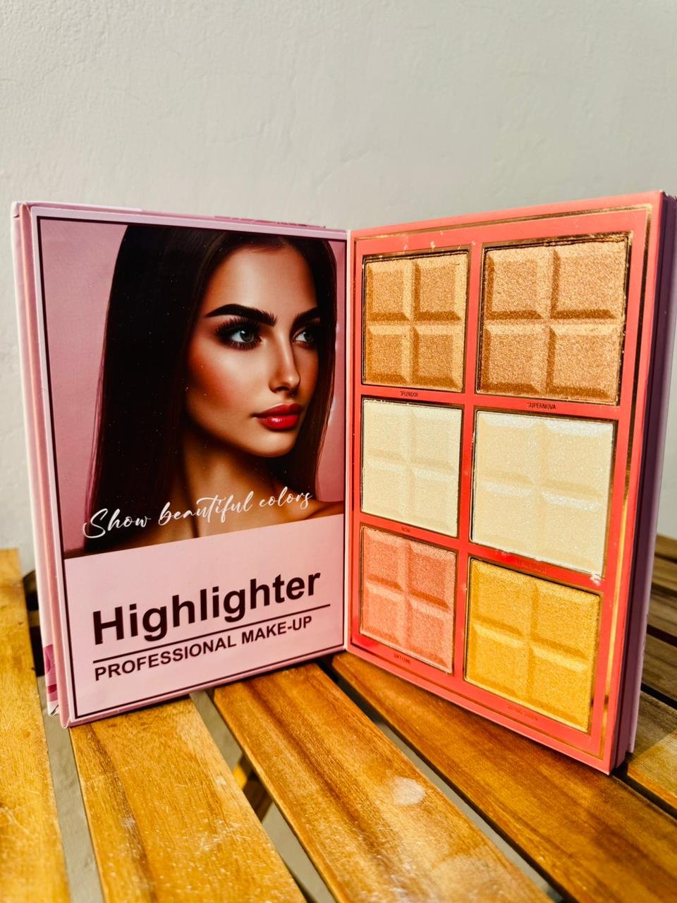 MOCALLURE  4in1 Book Palette (Highlihter, Blush , Eye shadow)