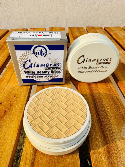 GLAMARUS White Beauty Water Proof Oil Cantrol High Coverage Base