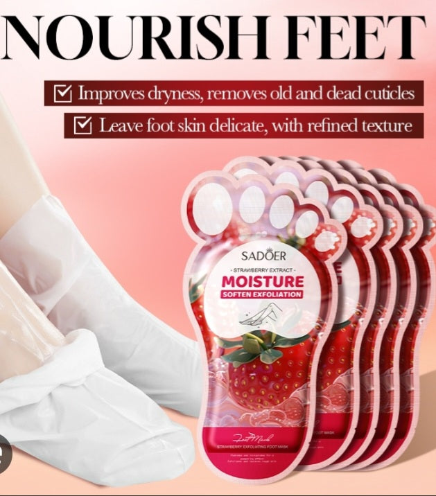 SADOER Strawberry Extract Moisture Soften Exfoliation Foot Mask