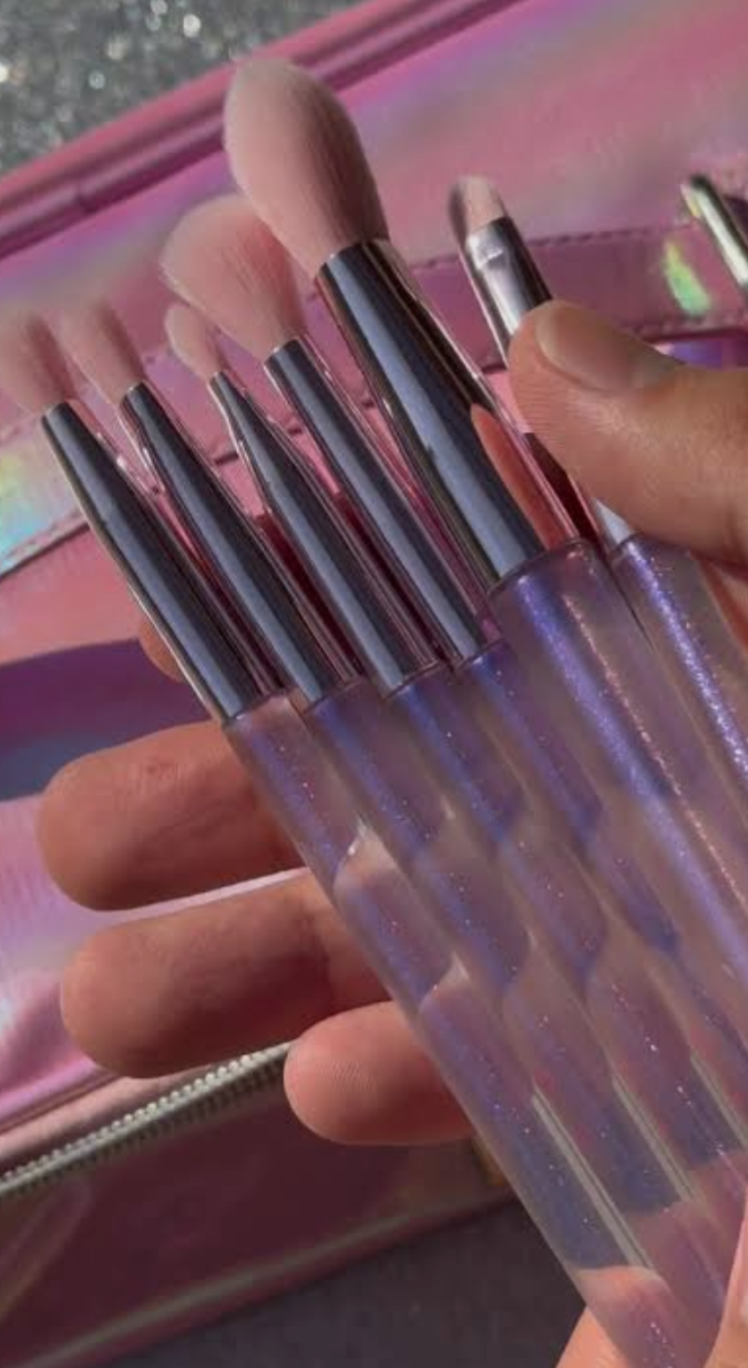 Makeup Brushes Set of 7 Pouch Packing.